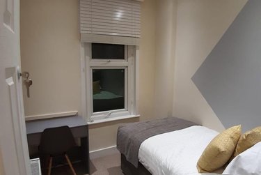 4 bed house, Martin Terrace, Burley, Leeds, LS42JY - Image 2