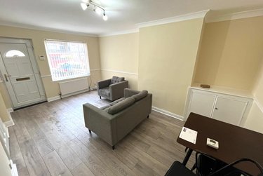 2 bed house, Woodside Terrace, Burley, Leeds, LS42QT - Image 5