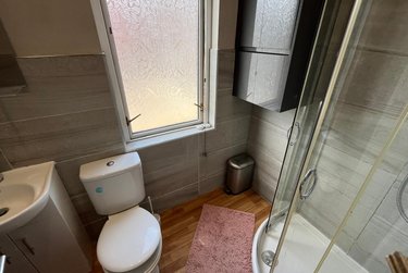 1 bed house, Room 4, 86 Hough Lane, Bramley, Leeds, LS133PT - Image 6