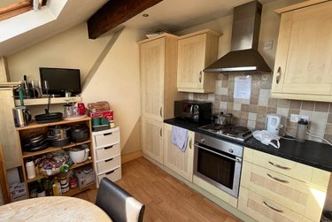 1 bed house, Room 7, 1a Darnley Road, West park, Leeds, LS165JF - Image 3