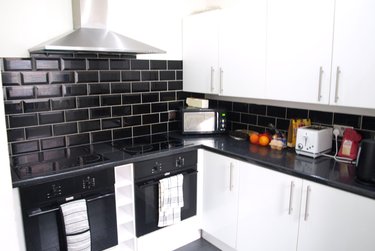 7 bed house, Kendal Lane, Woodhouse, Leeds, LS31AS - Image 1