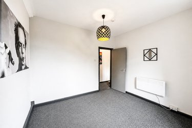 2 bed flat, 168 Austhorpe Road, Harehills, Leeds, LS158EF - Image 4