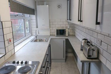 4 bed house, Carberry Place, Burley, Leeds, LS61QJ - Image 15