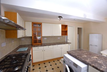 5 bed house, Wincheap, Canterbury, CT13RX - Image 2