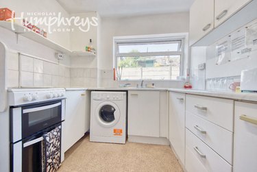 5 bed house, Mead Way, St Stephens, Canterbury, CT28BB - Image 7