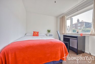 5 bed house, Mead Way, St Stephens, Canterbury, CT28BB - Image 9