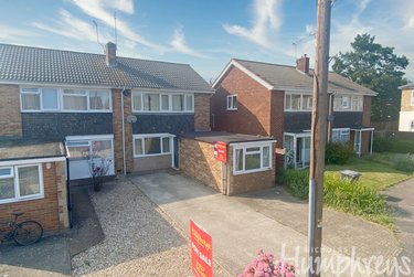 5 bed house, Mead Way, St Stephens, Canterbury, CT28BB - Image 1