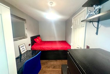 7 bed house, Tenterden Drive, Hales Place, Canterbury, CT27BJ - Image 9