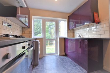 1 bed house, Old Park Avenue, Christchurch, Canterbury, CT11DN - Image 4