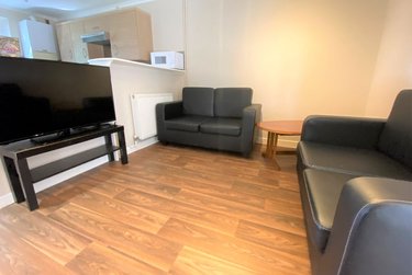 4 bed house, Ulcombe Gardens, Hales Place, Canterbury, CT27QZ - Image 6