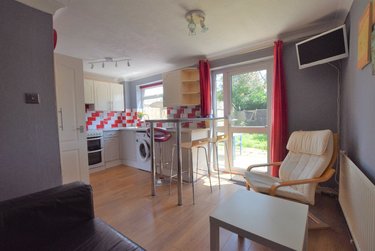 3 bed house, Bishops Way, Harbledown, Canterbury, CT28DS - Image 4