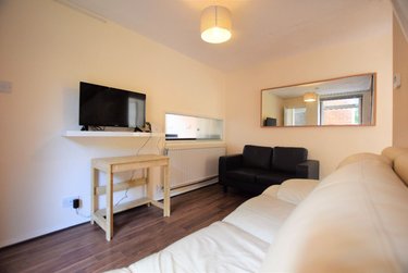 4 bed house, Payton Mews, Christchurch, Canterbury, CT11JW - Image 5