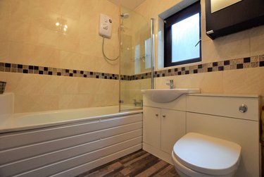 3 bed flat, St. Mildred's Court, Wincheap, Canterbury, CT12DL - Image 6