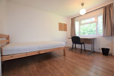 3 bed flat, Hawe Close, Hales Place, Canterbury, CT27DL - Image 8