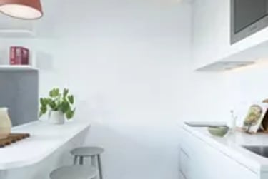 Medium Studio - Image 2