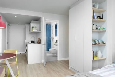 Large Studio at Scape Leeds, Jackson House, 44 Merrion Street, Central, Leeds, LS28FZ - Image 1