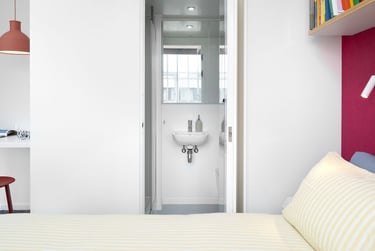 Large Plus Studio - Image 2