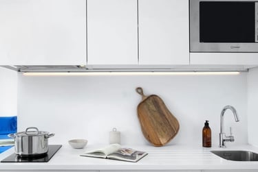 Large Studio - Image 5