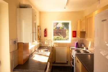 4 bed house, Midland Avenue - 4 Bed, Lenton, Nottingham, NG72FD - Image 1