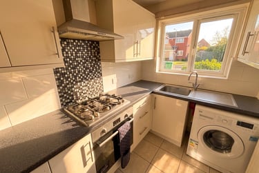 4 bed house, Heron Drive, Lenton, Nottingham, NG72DF - Image 3