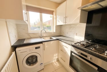 4 bed house, Heron Drive, Lenton, Nottingham, NG72DF - Image 3