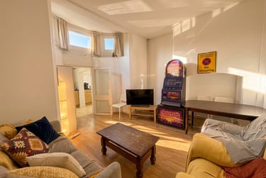 5 bed flat, Forest Road West F 1 - 5 Bed Bills Inc, Arboretum, Nottingham, NG74ER - Image 2