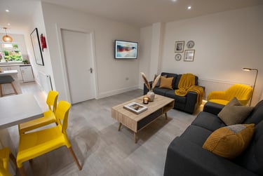 7 bed house, Queens Road - 7 bed, Beeston, Nottingham, NG92FF - Image 1