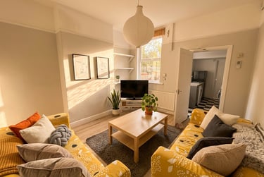 4 bed house, Midland Avenue - 4 Bed Bills Inc, Lenton, Nottingham, NG72FD - Image 1