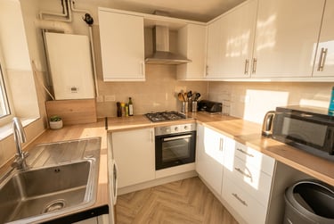 2 bed house, Ingham Grove, Lenton, Nottingham, NG72LQ - Image 1