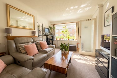 2 bed house, Abbey Bridge, Lenton, Nottingham, NG72NH - Image 2