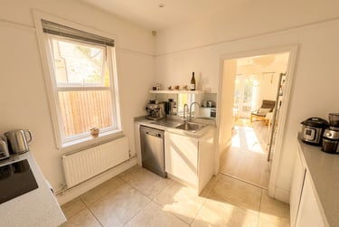 6 bed house, Sherwin Road - 6 Bed Bills Inc, Lenton, Nottingham, NG72FB - Image 3