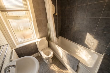 4 bed house, Elmsthorpe Avenue, Lenton, Nottingham, NG72BU - Image 6