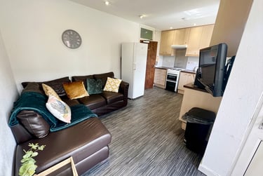 4 bed house, Metchley Drive - Copy, Harborne, Birmingham, B170LA - Image 2