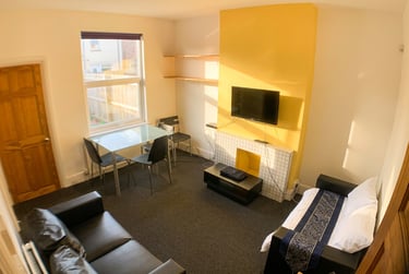 4 bed house, Pershore Road - Copy, Selly Park, Birmingham, B297LS - Image 2