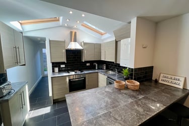 6 bed house, Holly Grove, Selly Park, Birmingham, B296EQ - Image 1