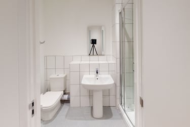 4 bed house, Raddlebarn Court First Floor, Selly Park, Birmingham, B297AT - Image 5