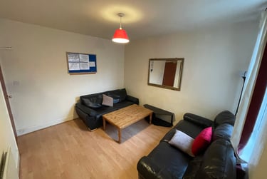 6 bed house, Bute Avenue, Lenton, Nottingham, NG71QB - Image 2