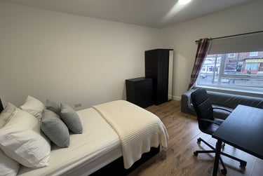 6 bed house, Clifford Street, Radford, Nottingham, NG73NW - Image 4