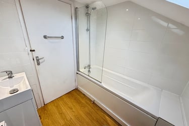 5 bed flat, Chapel Court, Lenton, Nottingham, NG71HP - Image 9