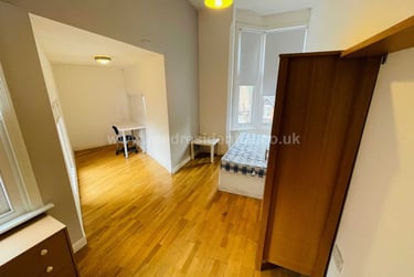 6 bed flat, b Derby Road, Lenton, Nottingham, NG71QN - Image 11