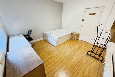 6 bed house, Frederick Grove, Lenton, Nottingham, NG71SG - Image 6