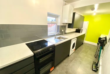 4 bed house, Gleave Road, Selly Park, Birmingham, B296JR - Image 2