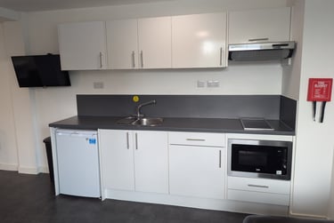 1 bed flat, F3 - 54 George Road, City Centre, Birmingham, B151PL - Image 4