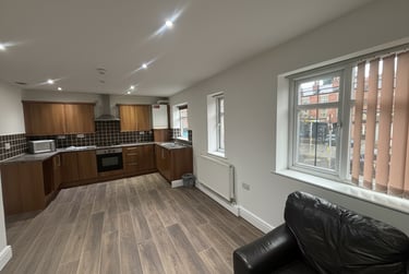 3 bed flat, F2 BWAS 205 Alfreton Rd, Radford, Nottingham, NG73NW - Image 4