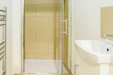 8 bed house, Queens Road, Beeston, Nottingham, NG92GS - Image 13