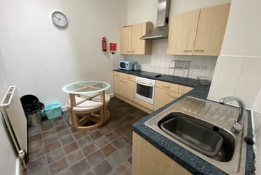 3 bed flat, b Peveril Street, Radford, Nottingham, NG74AH - Image 3