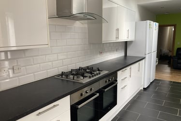 7 bed house, Dartmouth Road, Selly Park, Birmingham, B296DR - Image 3