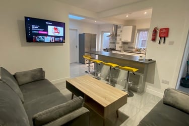 6 bed house, Coventry Road, Beeston, Nottingham, NG92EG - Image 1