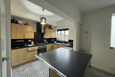 4 bed house, Beeston Road, Dunkirk, Nottingham, NG72JR - Image 1