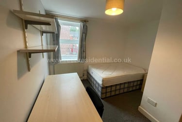 4 bed flat, Chapel Court, Lenton, Nottingham, NG71HP - Image 7